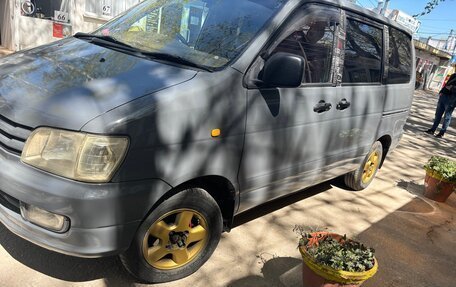 Toyota Town Ace III, 1998 год, 700 000 рублей, 2 фотография