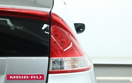 Honda Insight II рестайлинг, 2010 год, 890 000 рублей, 18 фотография