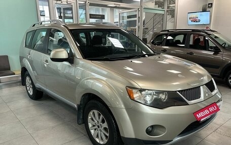 Mitsubishi Outlander III рестайлинг 3, 2007 год, 759 000 рублей, 2 фотография