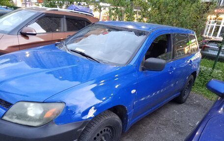 Mitsubishi Outlander III рестайлинг 3, 2002 год, 450 000 рублей, 3 фотография