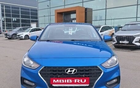 Hyundai Solaris II рестайлинг, 2018 год, 869 000 рублей, 2 фотография