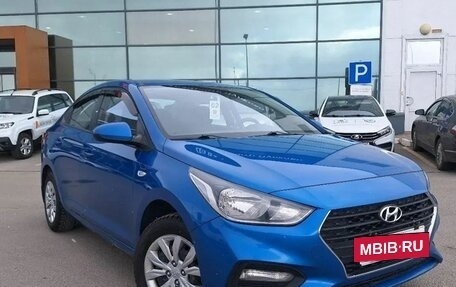 Hyundai Solaris II рестайлинг, 2018 год, 869 000 рублей, 3 фотография