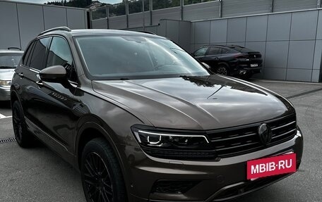 Volkswagen Tiguan II, 2017 год, 2 100 000 рублей, 3 фотография
