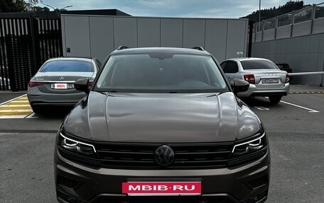 Volkswagen Tiguan II, 2017 год, 2 100 000 рублей, 2 фотография
