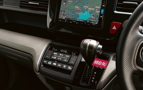 Honda Stepwgn IV, 2015 год, 1 595 000 рублей, 21 фотография