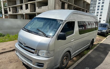 Toyota HiAce H200, 2007 год, 1 650 000 рублей, 5 фотография