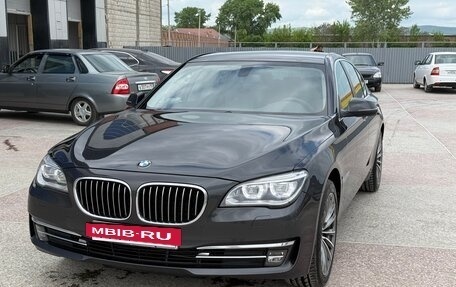BMW 7 серия, 2013 год, 2 600 000 рублей, 8 фотография