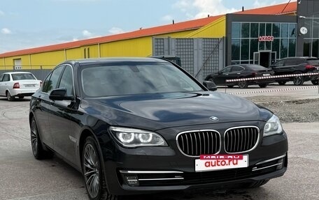 BMW 7 серия, 2013 год, 2 600 000 рублей, 2 фотография