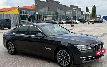BMW 7 серия, 2013 год, 2 600 000 рублей, 3 фотография