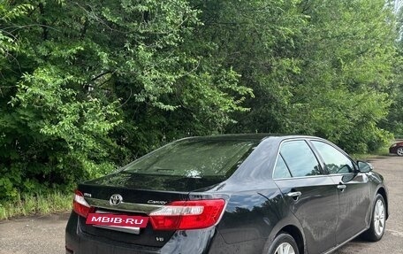 Toyota Camry, 2013 год, 1 700 000 рублей, 4 фотография