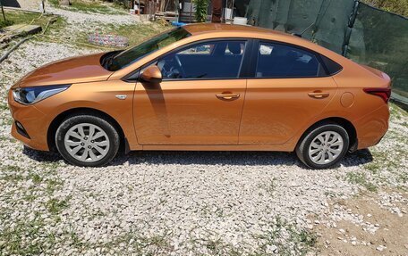 Hyundai Solaris II рестайлинг, 2017 год, 1 715 000 рублей, 4 фотография