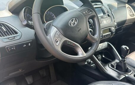 Hyundai ix35 I рестайлинг, 2013 год, 1 090 000 рублей, 15 фотография