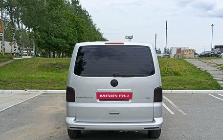 Volkswagen Caravelle T5, 2013 год, 2 129 000 рублей, 7 фотография