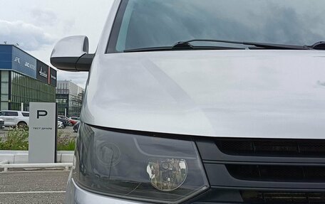 Volkswagen Caravelle T5, 2013 год, 2 129 000 рублей, 21 фотография