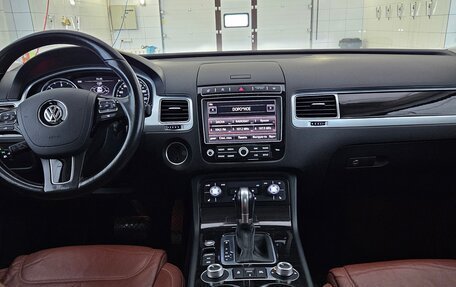 Volkswagen Touareg III, 2016 год, 2 950 000 рублей, 4 фотография