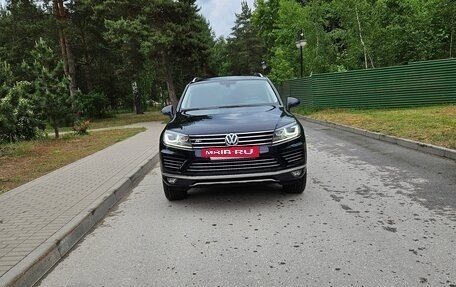 Volkswagen Touareg III, 2016 год, 2 950 000 рублей, 10 фотография