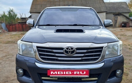 Toyota Hilux VII, 2012 год, 2 700 000 рублей, 3 фотография