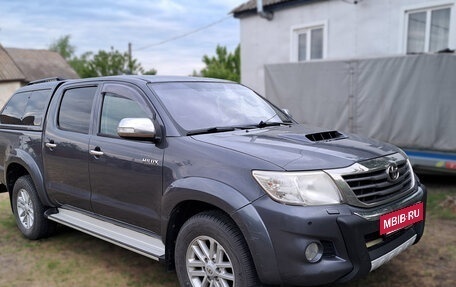 Toyota Hilux VII, 2012 год, 2 700 000 рублей, 2 фотография