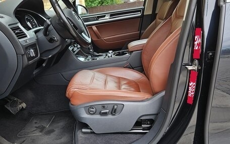 Volkswagen Touareg III, 2016 год, 2 950 000 рублей, 11 фотография