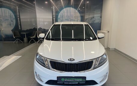 KIA Rio III рестайлинг, 2015 год, 825 000 рублей, 2 фотография