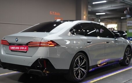 BMW 5 серия, 2024 год, 7 100 000 рублей, 3 фотография