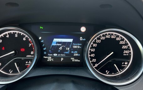 Toyota Camry, 2019 год, 3 200 000 рублей, 7 фотография