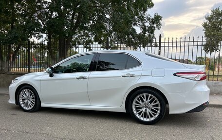 Toyota Camry, 2019 год, 3 200 000 рублей, 10 фотография