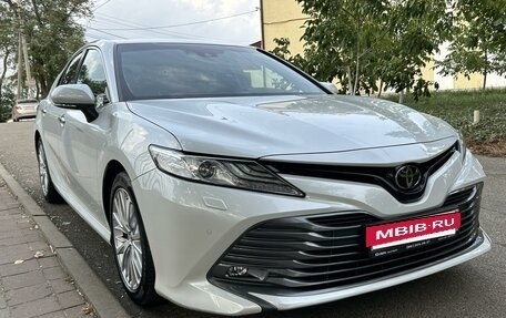 Toyota Camry, 2019 год, 3 200 000 рублей, 2 фотография