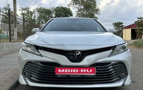 Toyota Camry, 2019 год, 3 200 000 рублей, 5 фотография