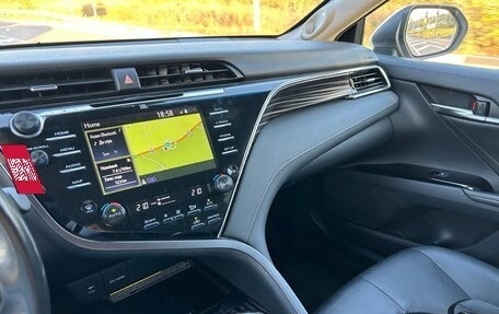 Toyota Camry, 2019 год, 3 200 000 рублей, 9 фотография