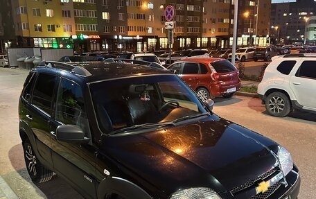 Chevrolet Niva I рестайлинг, 2018 год, 890 000 рублей, 1 фотография