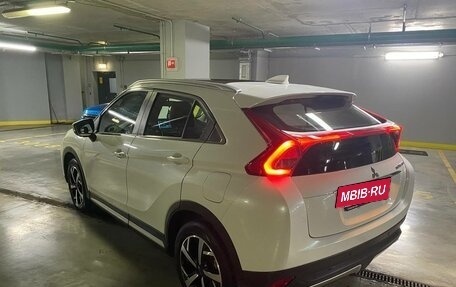 Mitsubishi Eclipse Cross, 2022 год, 2 390 000 рублей, 5 фотография