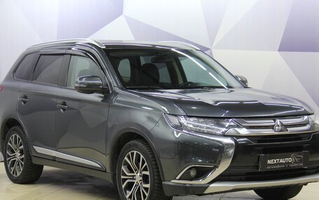 Mitsubishi Outlander III рестайлинг 3, 2017 год, 1 997 000 рублей, 7 фотография