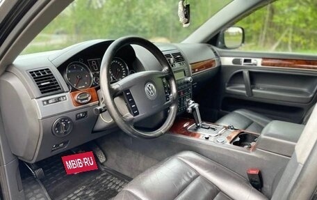 Volkswagen Touareg III, 2004 год, 600 000 рублей, 10 фотография
