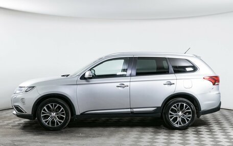Mitsubishi Outlander III рестайлинг 3, 2015 год, 1 970 000 рублей, 8 фотография
