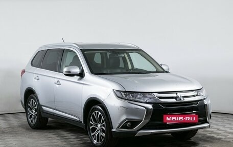 Mitsubishi Outlander III рестайлинг 3, 2015 год, 1 970 000 рублей, 3 фотография