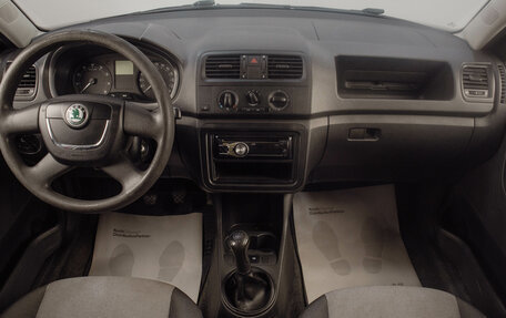 Skoda Fabia II, 2010 год, 499 000 рублей, 10 фотография
