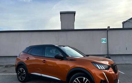 Peugeot 2008 II, 2021 год, 1 749 000 рублей, 4 фотография