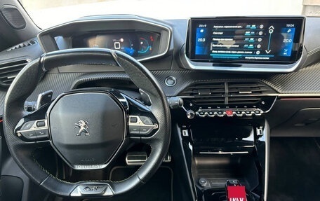Peugeot 2008 II, 2021 год, 1 749 000 рублей, 11 фотография