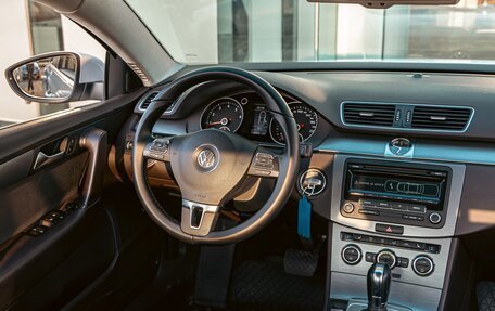 Volkswagen Passat B7, 2014 год, 1 195 000 рублей, 14 фотография
