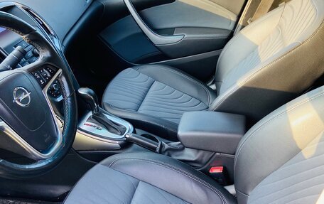 Opel Astra J, 2013 год, 820 000 рублей, 13 фотография