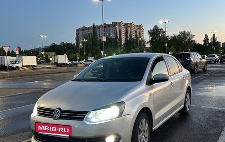 Volkswagen Polo VI (EU Market), 2013 год, 730 000 рублей, 5 фотография