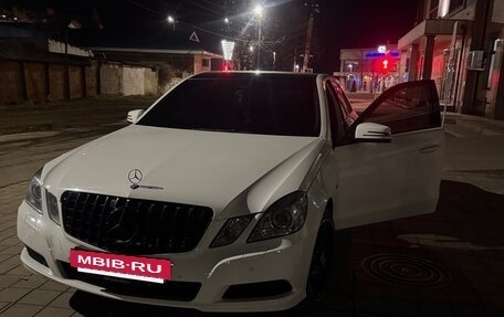 Mercedes-Benz E-Класс, 2012 год, 1 500 000 рублей, 6 фотография