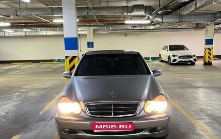 Mercedes-Benz C-Класс, 2001 год, 450 000 рублей, 2 фотография