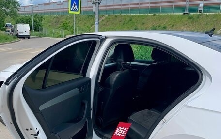 Skoda Superb III рестайлинг, 2016 год, 1 650 000 рублей, 3 фотография