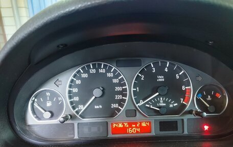 BMW 3 серия, 2001 год, 835 000 рублей, 11 фотография