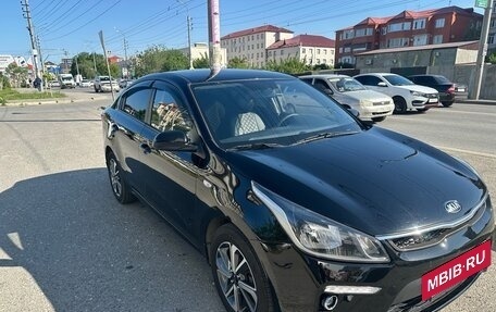 KIA Rio IV, 2018 год, 1 300 000 рублей, 3 фотография