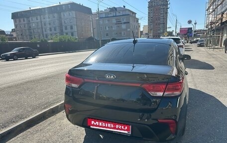 KIA Rio IV, 2018 год, 1 300 000 рублей, 4 фотография