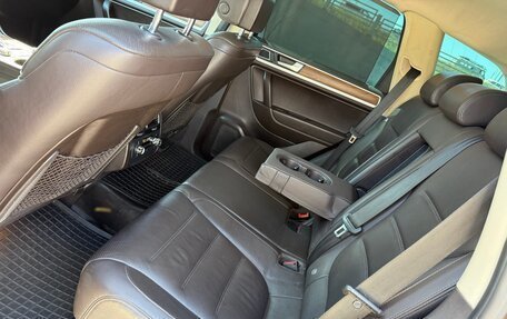 Volkswagen Touareg III, 2012 год, 1 897 000 рублей, 22 фотография