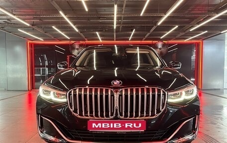 BMW 7 серия, 2019 год, 7 000 000 рублей, 2 фотография